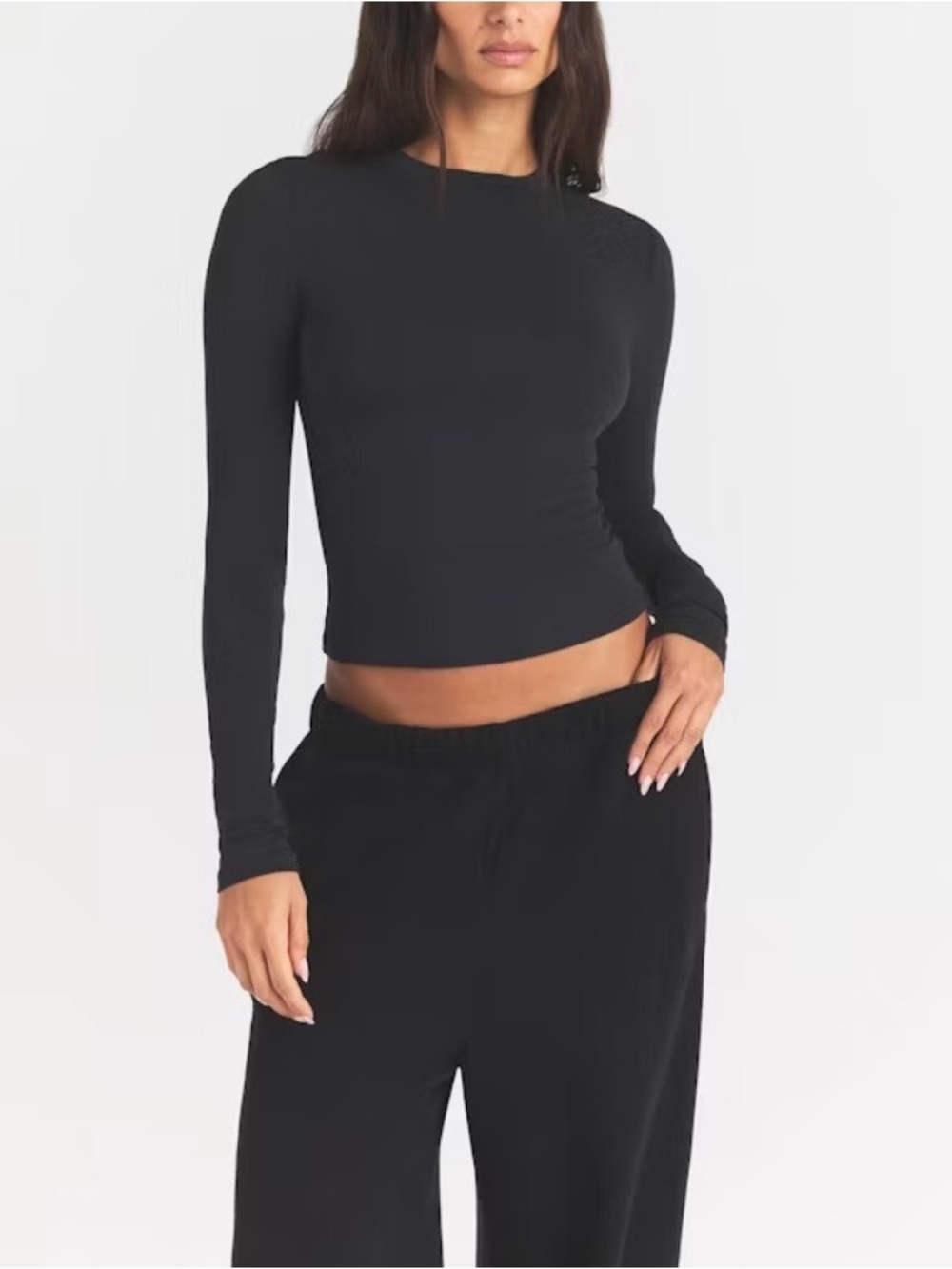 SKIMS Fits Everybody Long Sleeve T-Shirt in Onyx 🖤